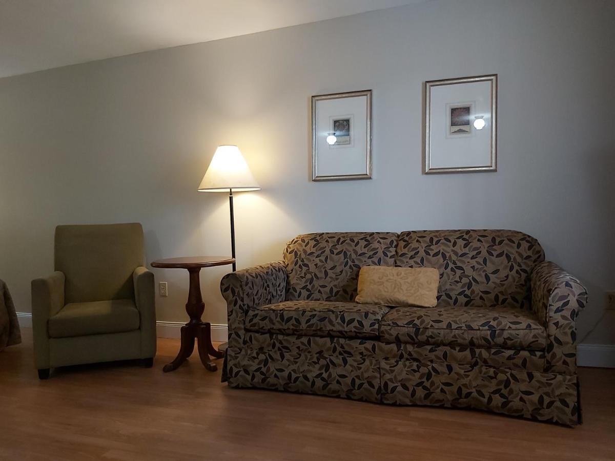 Seely's Motel 3*